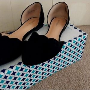 Women's Black suede flats